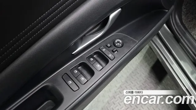 Hyundai AVANTE 2021 — фото 18