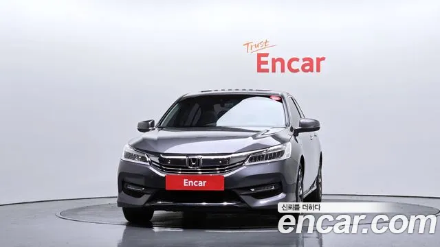 Honda Accord 2016 — фото 3