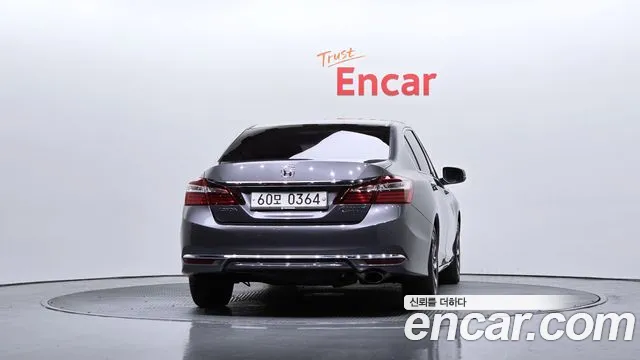 Honda Accord 2016 — фото 4