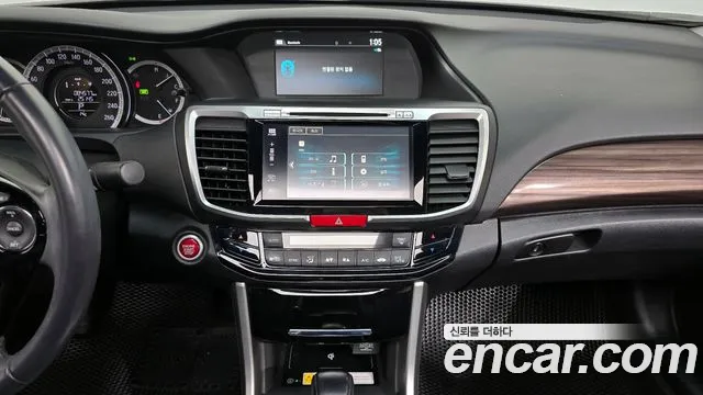 Honda Accord 2016 — фото 14