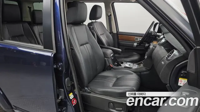 Land Rover Discovery 2016 — фото 12