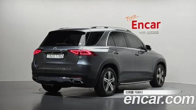 Mercedes-Benz GLE-Class 2020 — фото 2