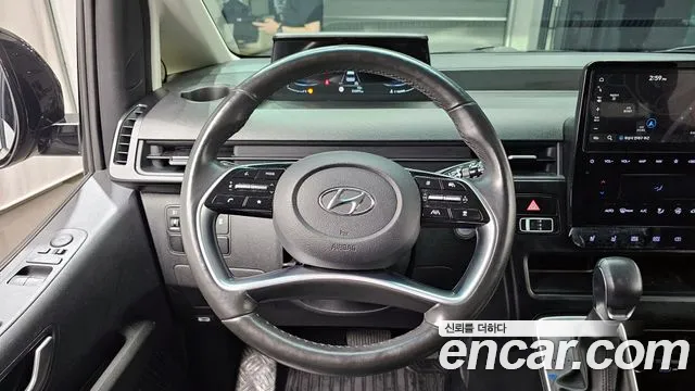 Hyundai Staria 2023 — фото 14
