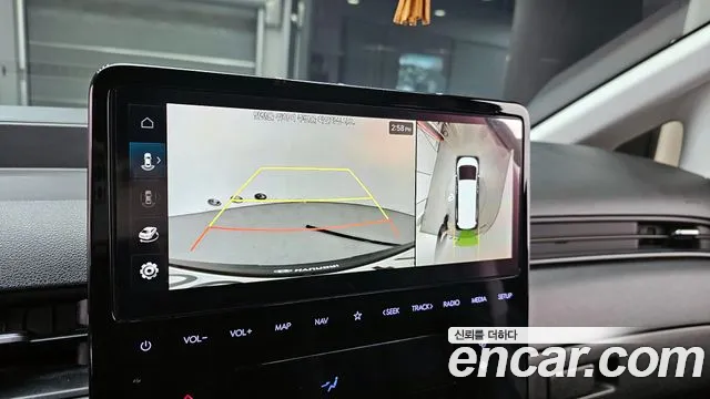 Hyundai Staria 2023 — фото 16