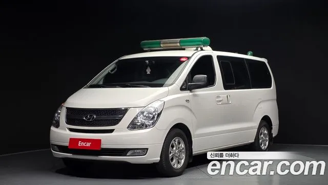 Hyundai Starex 2015 — фото 1