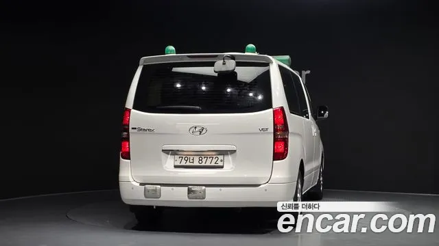 Hyundai Starex 2015 — фото 4