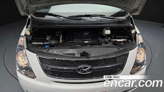 Hyundai Starex 2015 — фото 6