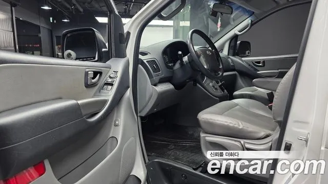 Hyundai Starex 2015 — фото 10