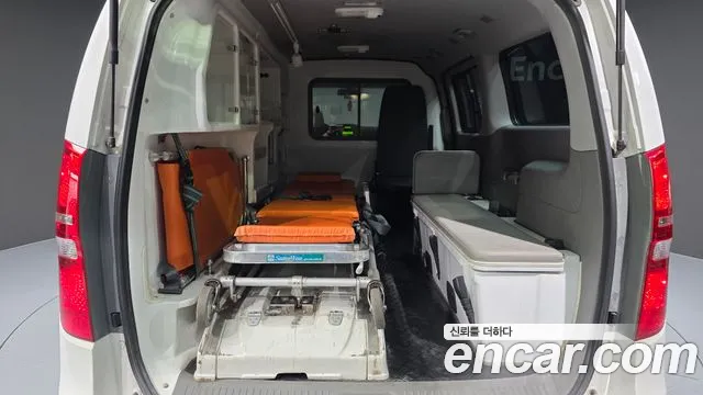 Hyundai Starex 2015 — фото 20