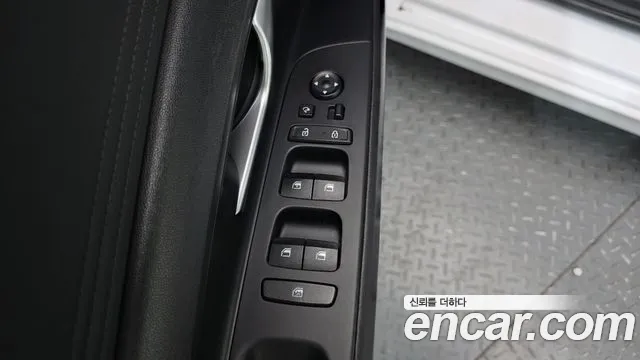 Hyundai AVANTE 2021 — фото 14