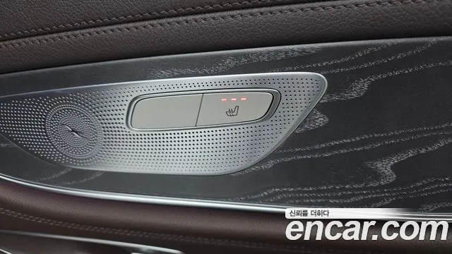 Mercedes-Benz CLS-Class 2020 — фото 18