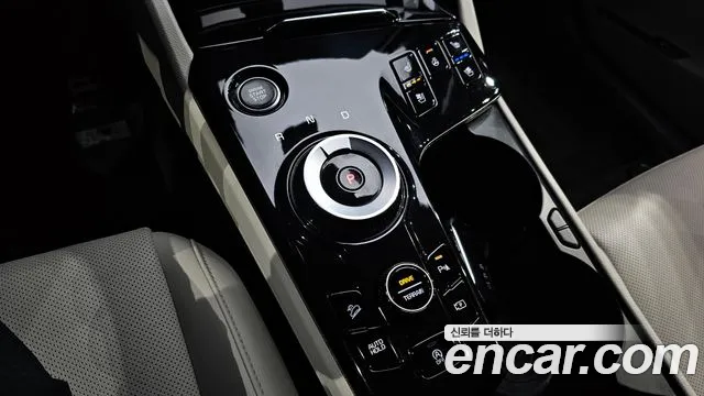 Kia Sportage 2022 — фото 9