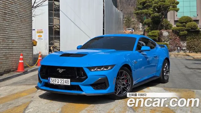 Ford Mustang 2025 — фото 16