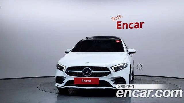 Mercedes-Benz A-Class 2023 — фото 3