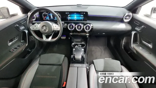 Mercedes-Benz A-Class 2023 — фото 7