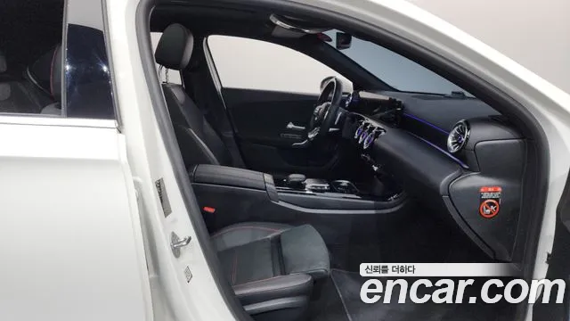 Mercedes-Benz A-Class 2023 — фото 11