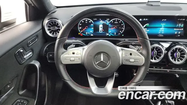 Mercedes-Benz A-Class 2023 — фото 13