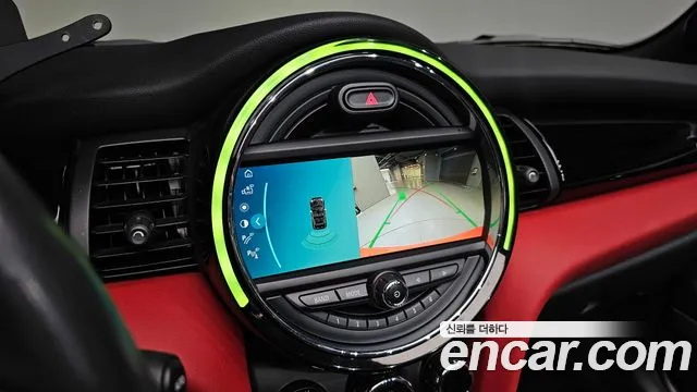 Mini Cooper Convertible 2020 — фото 16