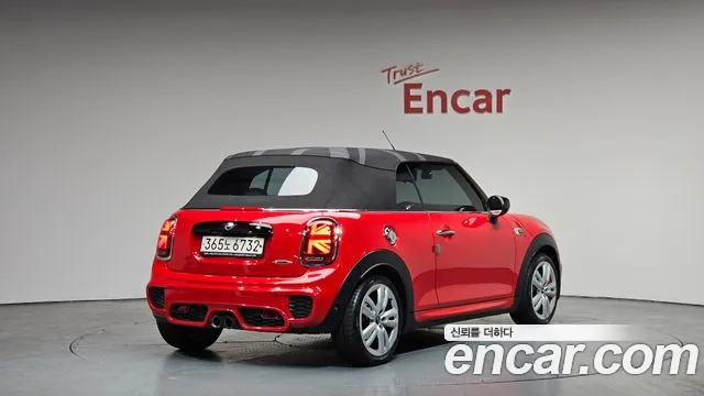 Mini Cooper Convertible 2020 — фото 20