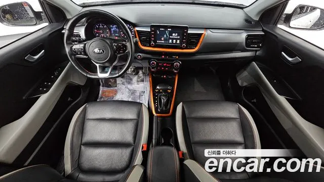 Kia Stonic 2018 — фото 7