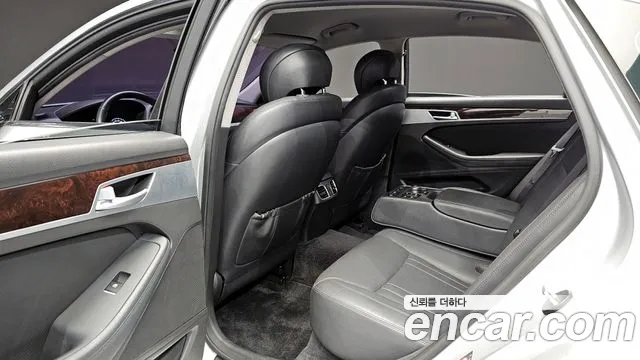 Hyundai Genesis 2014 — фото 12