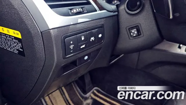 Hyundai Genesis 2016 — фото 16