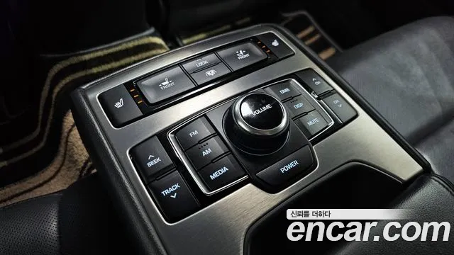 Hyundai Genesis 2016 — фото 18