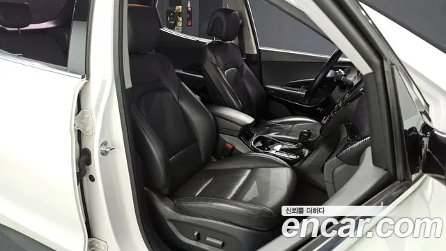 Hyundai Santafe 2016 — фото 10