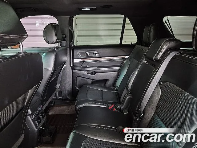 Ford Explorer 2016 — фото 10