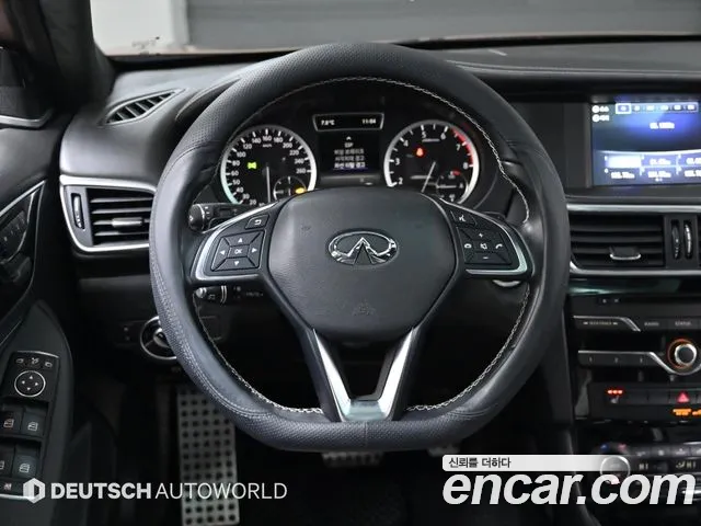 Infiniti Q30 2017 — фото 13