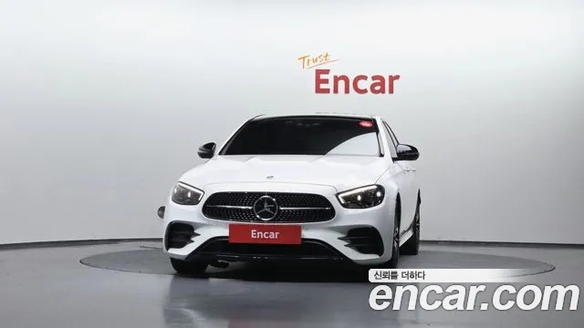 Mercedes-Benz E-Class 2023 — фото 3