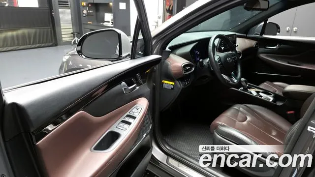 Hyundai Santafe 2019 — фото 11