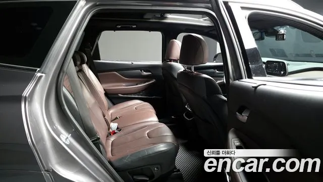 Hyundai Santafe 2019 — фото 12