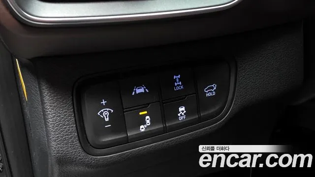 Hyundai Santafe 2019 — фото 18