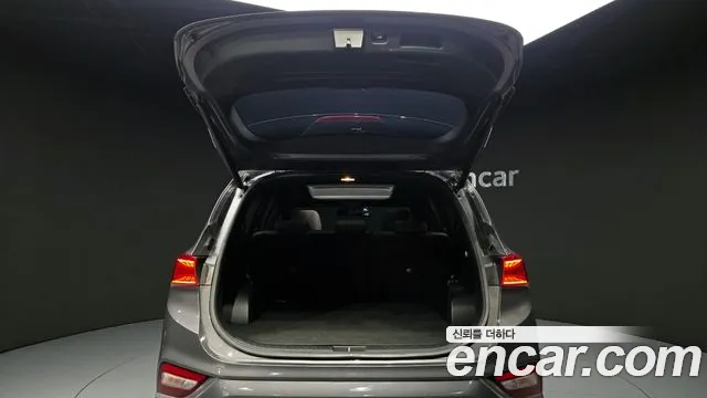 Hyundai Santafe 2019 — фото 19