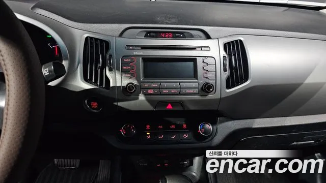 Kia Sportage 2015 — фото 14