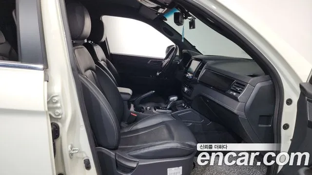 KG_Mobility_Ssangyong Rexton 2023 — фото 11