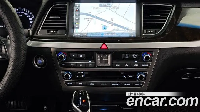 Hyundai Genesis 2014 — фото 14
