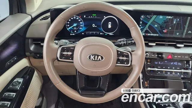 Kia Canival 2021 — фото 13