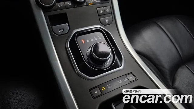 Land Rover Range Rover Evoque 2019 — фото 9