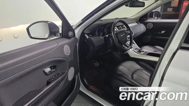 Land Rover Range Rover Evoque 2019 — фото 11