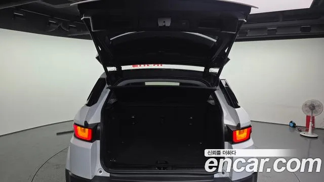Land Rover Range Rover Evoque 2019 — фото 20