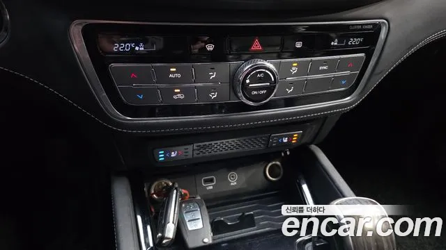 KG_Mobility_Ssangyong Rexton 2018 — фото 16