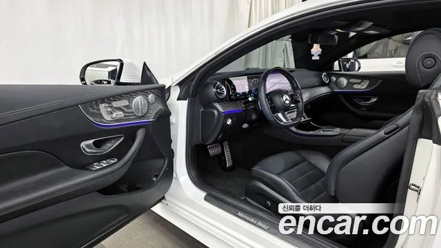 Mercedes-Benz E-Class 2021 — фото 10