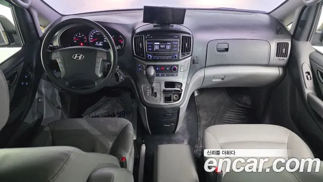 Hyundai Starex 2016 — фото 7