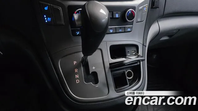 Hyundai Starex 2016 — фото 9