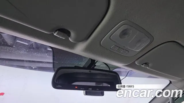 Hyundai Starex 2016 — фото 19