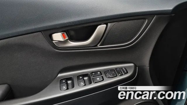 Hyundai Kona 2018 — фото 16