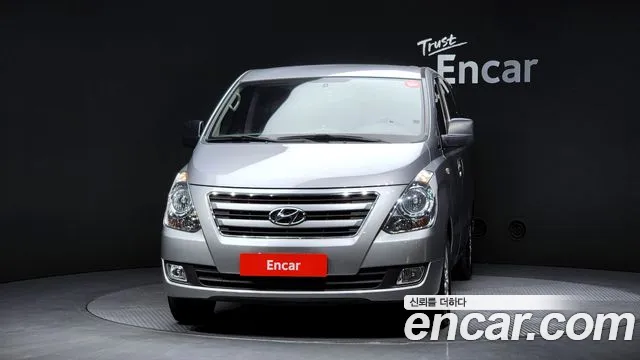 Hyundai Starex 2018 — фото 3