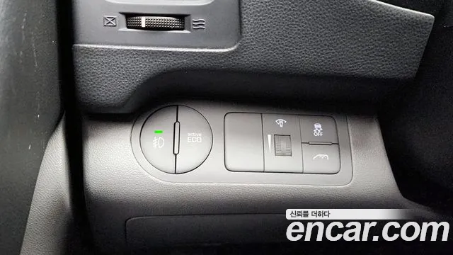 Hyundai Starex 2018 — фото 17